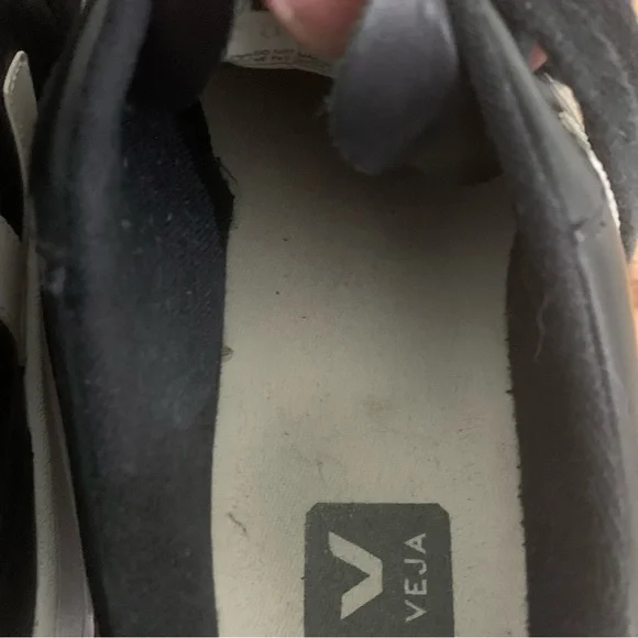 VEJA size 9 V-10 Black Leather White SolesFLAW**